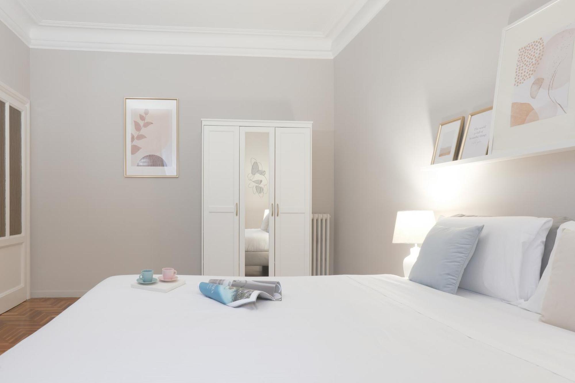Piramide Deluxe Apartment Roma Ngoại thất bức ảnh